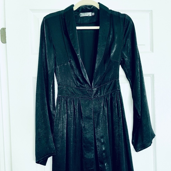 MISSGUIDED Hook Corset Liquid Satin Duster Coat - Picture 5 of 14